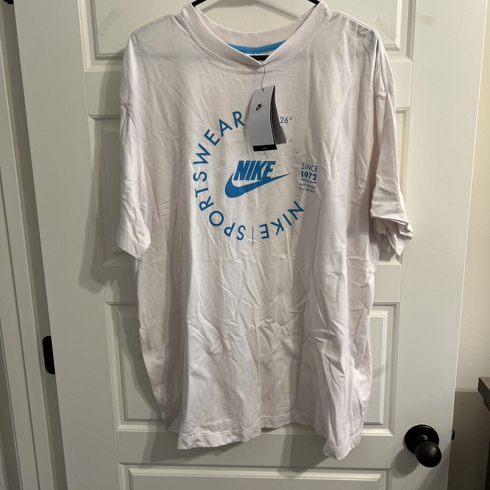 Nike Womans Sportswear Loose Fit T Shirt Size XL